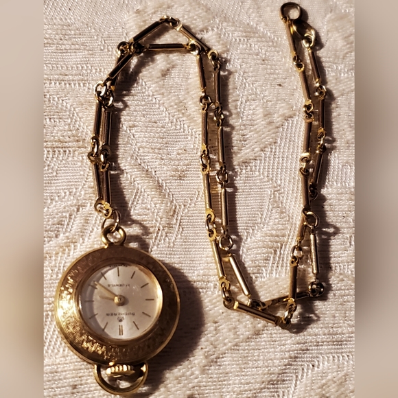 Bucherer Vintage Goldplated 17 Jewels Pendant Necklace Watch